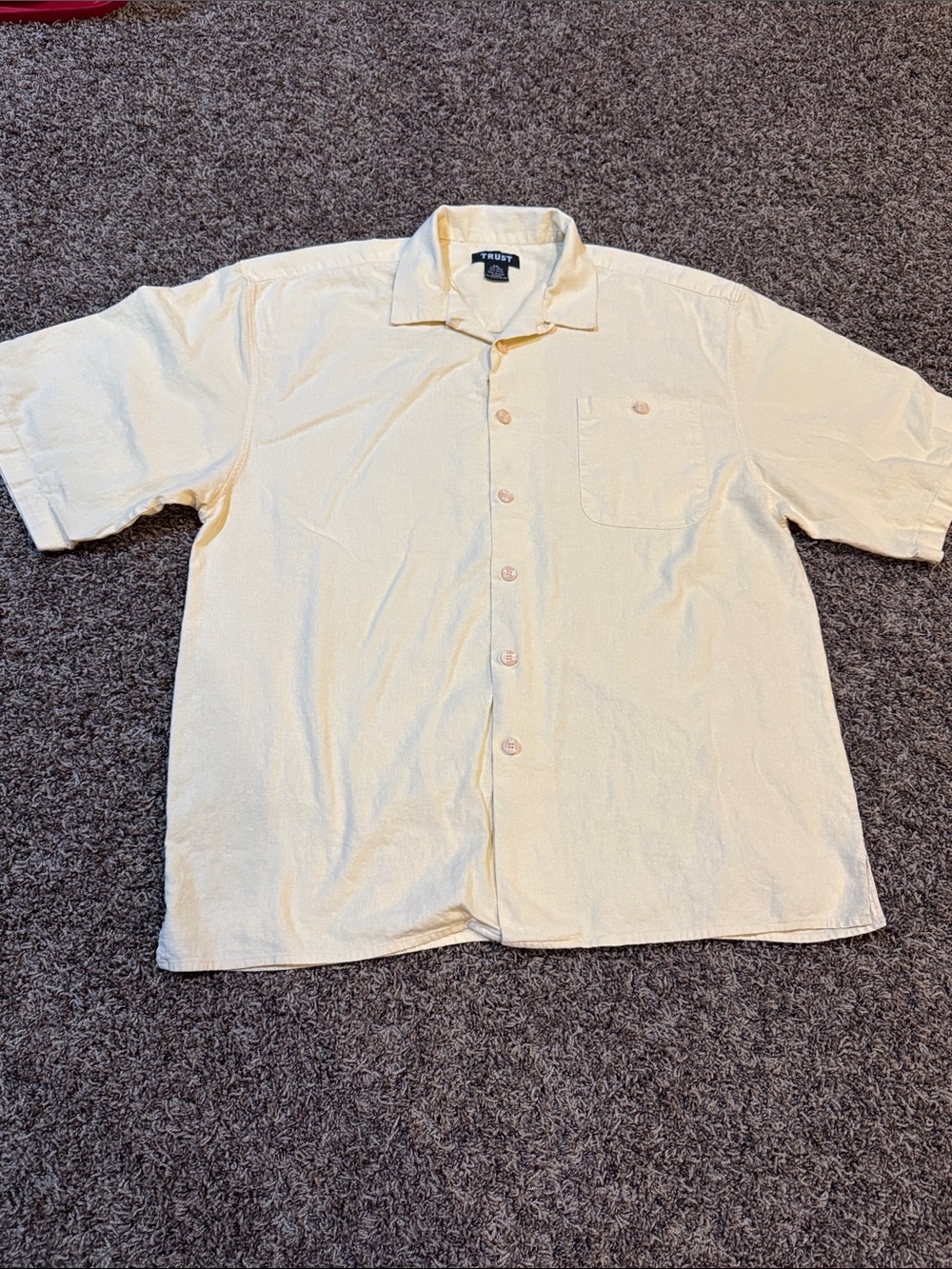 Trust Men's Short Sleeve Button-Down Shirt in Pale Yellow